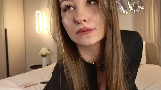 EvaEliss online show from May 2026 03:07:02 PM