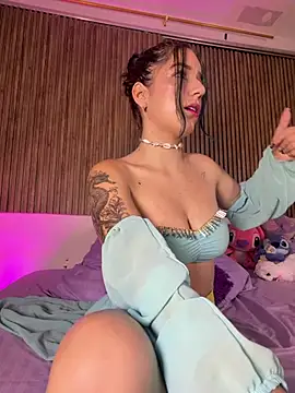 Hayley-Fox online show from April 2026 01:08:02 AM