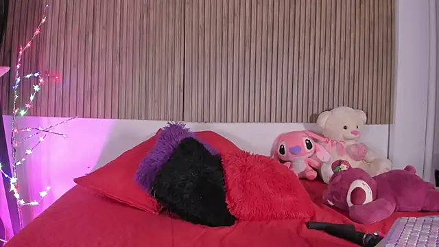 Hayley-Fox online show from February 2026 01:03:02 AM