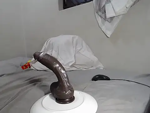 KinkyJXxX online show from April 2026 04:17:01 AM