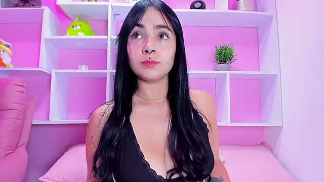 kittyMelvis online show from December 2025 05:18:02 PM