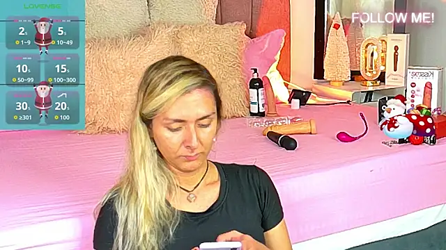 Lunitaa Diva online show from December 2025 02:28:02 PM