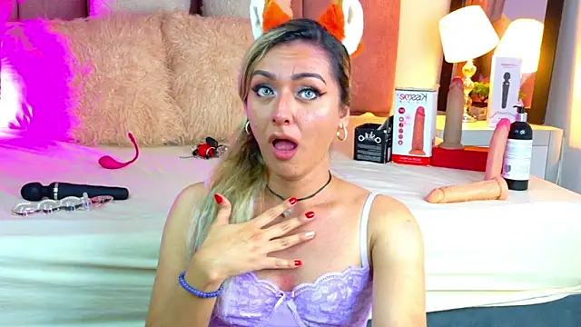 Lunitaa Diva online show from February 2026 04:27:02 PM