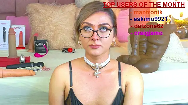 Lunitaa Diva online show from April 2026 03:29:02 PM