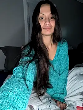 LexiLuxi online show from November 2025 03:16:01 AM