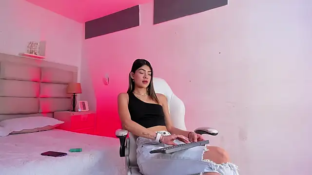 RenataMason online show from December 2025 01:06:02 PM