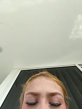 valeryfox   online show from January 2026 06:59:02 PM