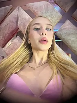 valeryfox   online show from April 2026 12:34:01 AM