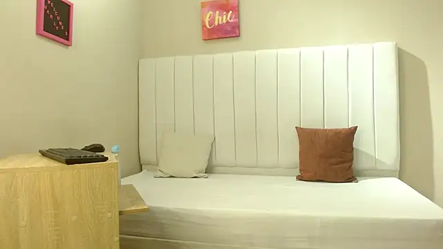 sara filler online show from November 2025 01:21:02 PM