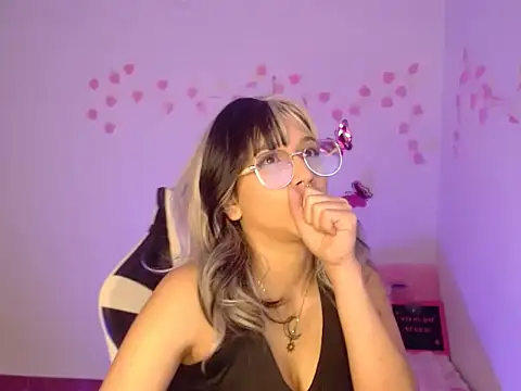 venus 222 online show from November 2025 04:34:02 AM