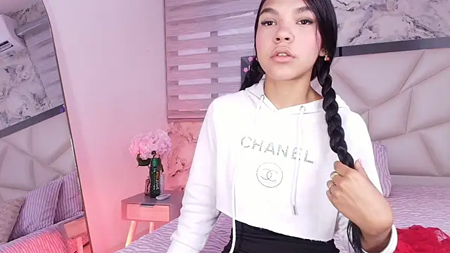 lili jhonson online show from June 2026 11:53:01 AM