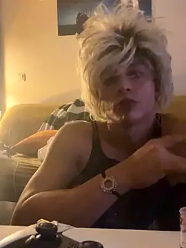 Snapshot of BarbieEce chatting on November 2025 06:01:02 AM BarbieEce online show from November 2025 06:01:02 AM