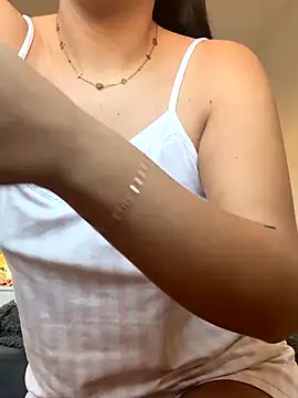 Kerysmae online show from November 2025 09:31:01 AM