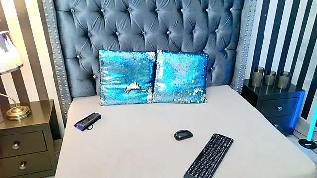 Saripaulin online show from February 2026 10:38:01 PM