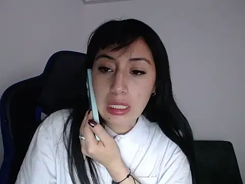 Snapshot of luisa_homes chatting on December 2025 09:31:02 PM luisa homes online show from December 2025 09:31:02 PM