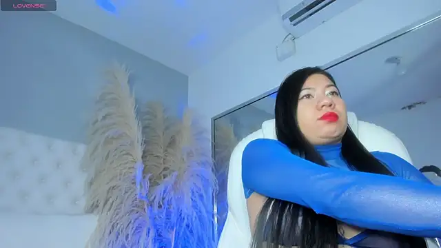 lunaa hart online show from March 2026 03:19:01 AM