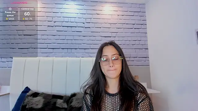 Snapshot of SophieeMoore chatting on February 2026 01:39:01 PM SophieeMoore online show from February 2026 01:39:01 PM