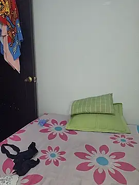 mila curvy online show from December 2025 05:54:01 AM