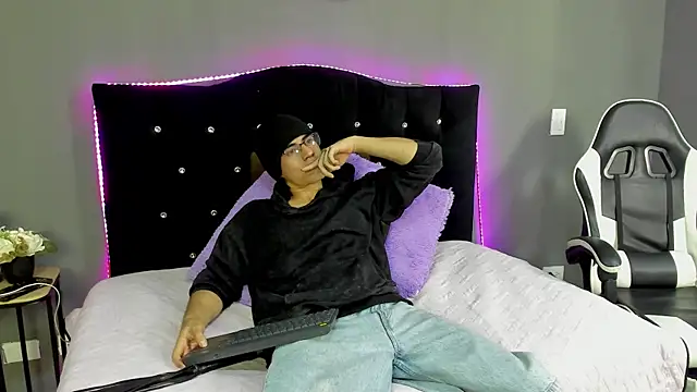 eren jeager online show from April 2026 01:45:01 AM