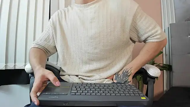 eren jeager online show from March 2026 01:33:02 AM