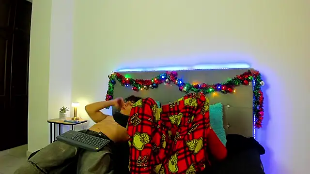 eren jeager online show from December 2025 12:54:01 AM