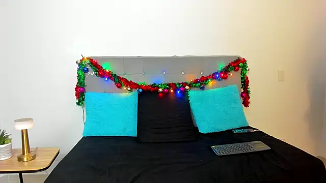 eren jeager online show from December 2025 01:10:02 AM