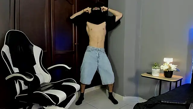 eren jeager online show from April 2026 01:34:01 AM