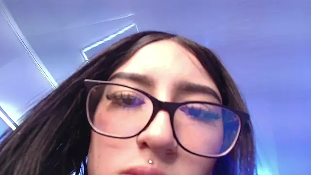 Emily andrews online show from April 2026 07:17:01 PM