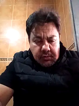 AlexCancun online show from December 2025 05:15:02 PM