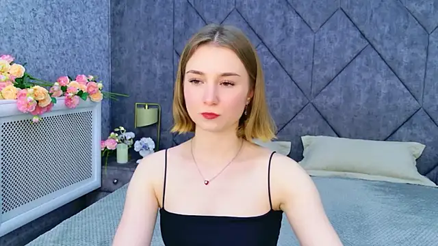 Janice Corona online show from April 2026 03:47:01 PM