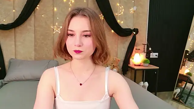 Janice Corona online show from April 2026 03:47:01 PM