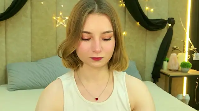 Janice Corona online show from April 2026 03:46:01 PM