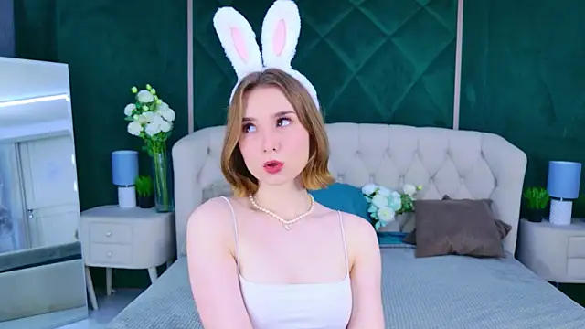 Janice Corona online show from April 2026 03:40:02 PM