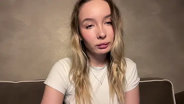 keeendall online show from December 2025 11:15:02 PM