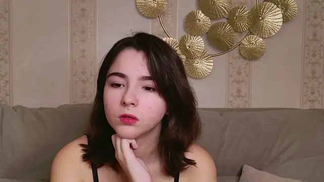 Wendy Finch online show from December 2025 09:15:02 PM