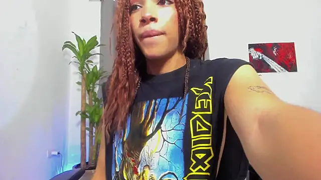 Catty Noir online show from December 2025 07:57:01 PM