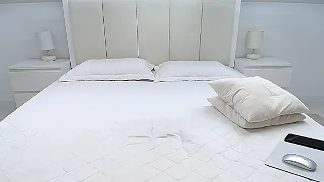 Snapshot of Milena29 chatting on September 2025 04:56:01 AM Milena29 online show from September 2025 04:56:01 AM