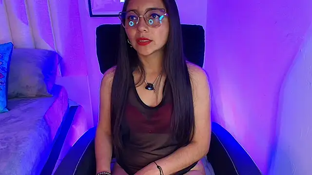 Snapshot of Mara_Wolf01 chatting on December 2025 08:10:02 PM Mara Wolf01 online show from December 2025 08:10:02 PM