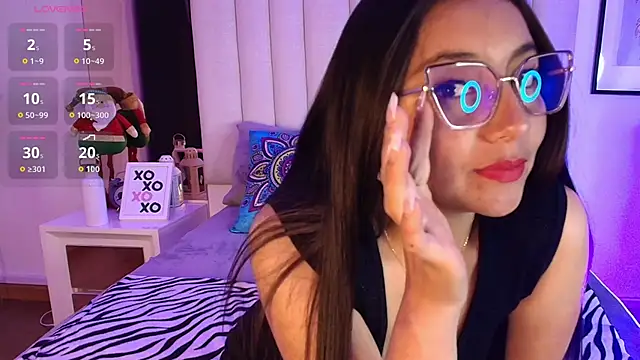 Snapshot of Mara_Wolf01 chatting on November 2025 07:36:02 PM Mara Wolf01 online show from November 2025 07:36:02 PM