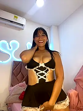 sophiaa  1 online show from November 2025 01:17:02 AM