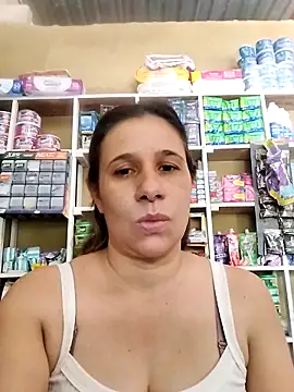 MIA-LARIOS online show from April 2026 04:13:02 PM