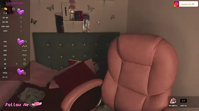 Snapshot of tammy_moon09_ chatting on February 2026 08:24:02 AM tammy moon09 online show from February 2026 08:24:02 AM