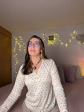 melissacloudlatin online show from July 2026 01:50:01 AM