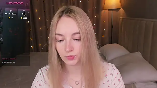 Shy Polly online show from May 2026 12:08:01 AM