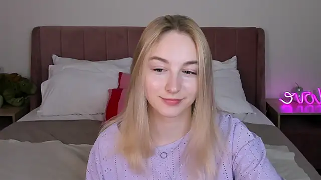 Shy Polly online show from June 2026 12:20:01 AM