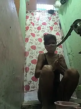 Laxmidevi000 online show from May 2026 12:42:02 AM