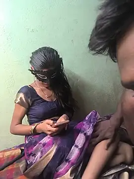 Laxmidevi000 online show from June 2026 04:11:02 PM