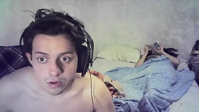 Snapshot of Giby_Grace chatting on December 2025 06:01:01 AM Giby Grace online show from December 2025 06:01:01 AM