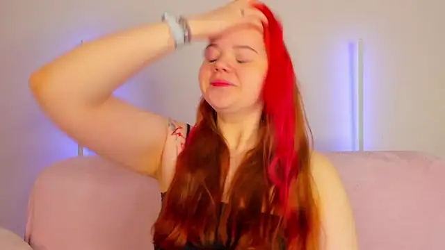 KellyFiery online show from May 2026 01:03:01 AM