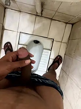 hardboydick2000 online show from January 2026 08:16:02 PM